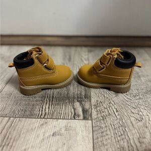 Wonder Nation Kids' Tan and Black Boots